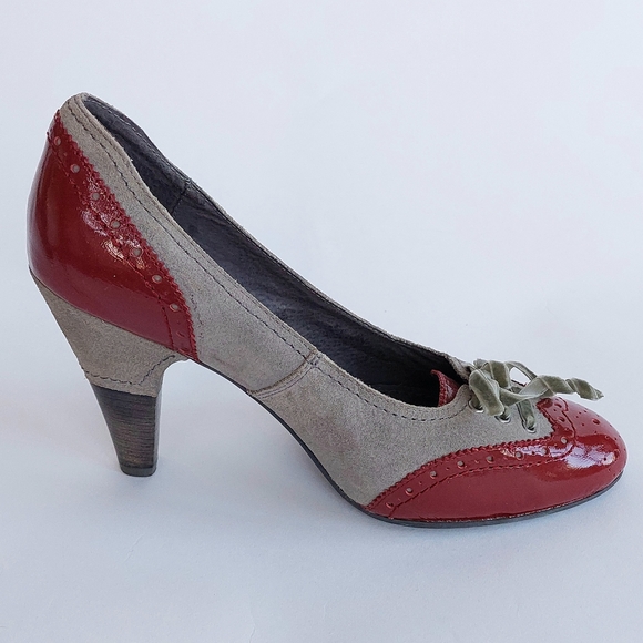 Replay Oxford Suede and Patent Pump - Picture 5 of 9